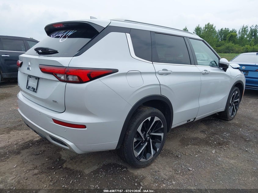 2022 Mitsubishi Outlander VIN JA4J4VA87NZ015621 IAAI salvage auction — FRONT END, Salvage Title, sold $9,550 on 2026-10-02 (photo 4)