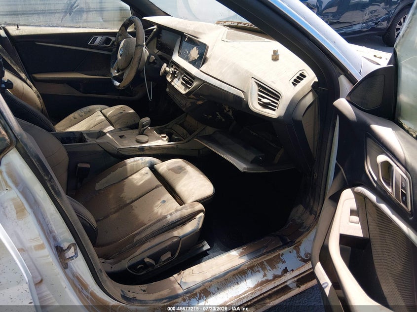 2022 BMW 2er VIN WBA53AK04N7K50093 IAAI salvage auction — WATER/FLOOD, Wait Title, sold $2,000 on 2026-08-17 (photo 5)