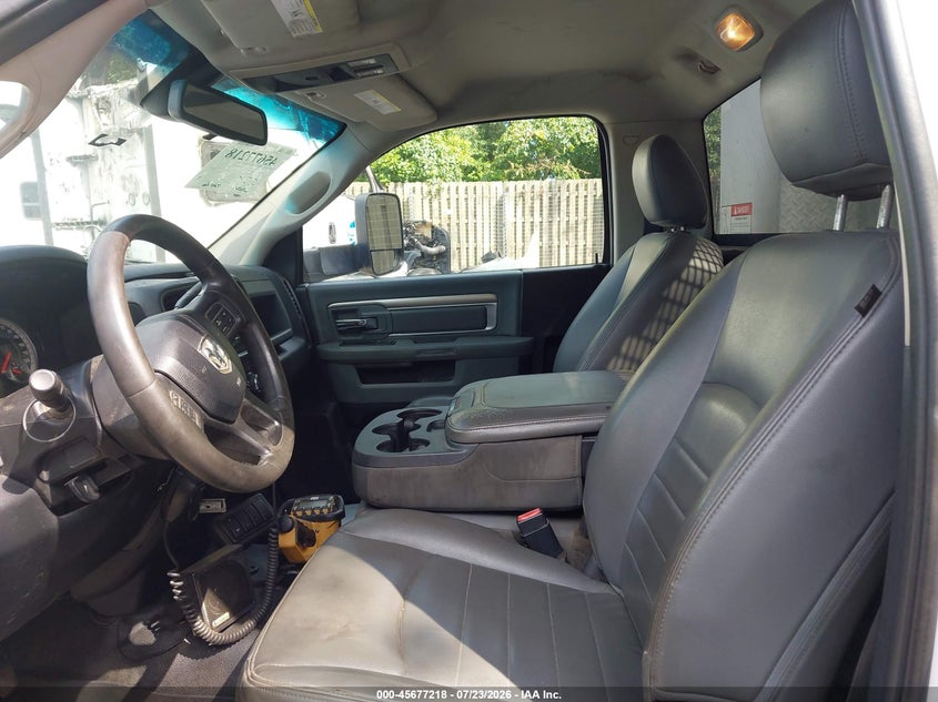 2015 Ram 5500 VIN 3C7WRMBL1FG668427 IAAI salvage auction — NORMAL WEAR, Salvage Title, sold $35,450 on 2026-08-19 (photo 6)