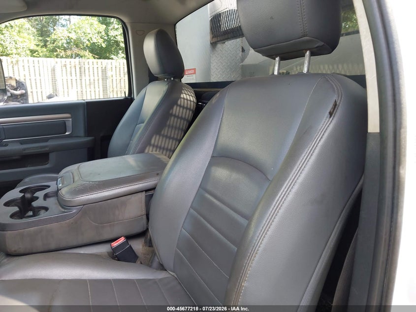 2015 Ram 5500 VIN 3C7WRMBL1FG668427 IAAI salvage auction — NORMAL WEAR, Salvage Title, sold $35,450 on 2026-08-19 (photo 7)