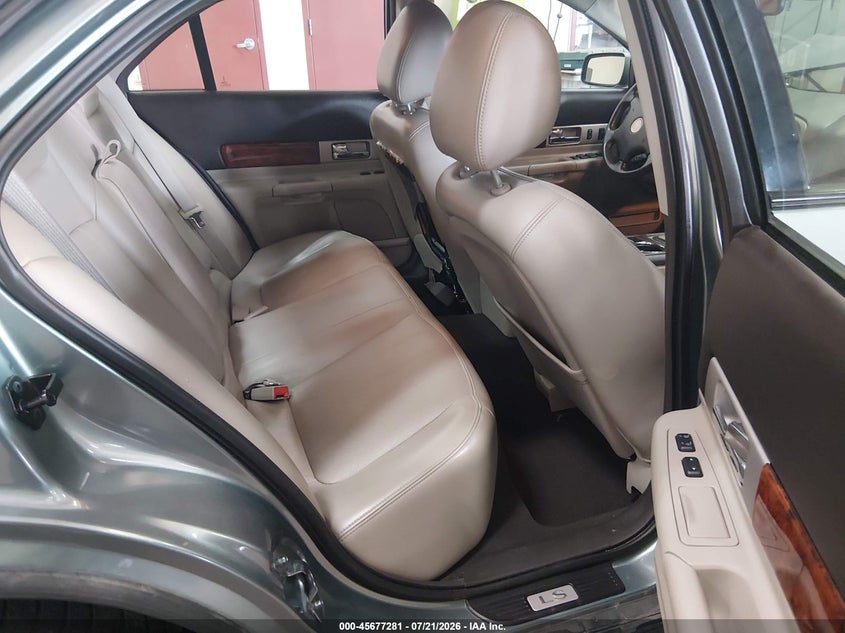 2003 Lincoln Ls VIN 1LNHM87AX3Y685839 IAAI salvage auction — FRONT END, Salvage (Idaho), sold $600 on 2026-09-04 (photo 8)