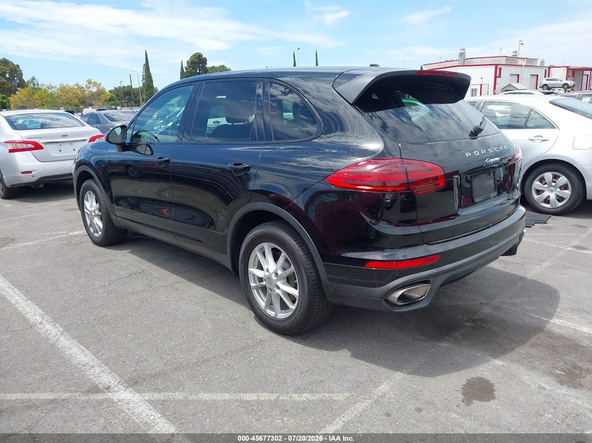2017 Porsche Cayenne VIN WP1AA2A2XHKA88549 IAAI salvage auction — NORMAL WEAR, Clear - Dealer Only (California), sold $1,250 on 2026-07-30 (photo 3)
