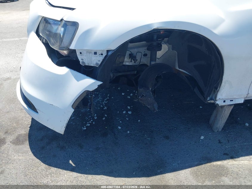 2020 Chrysler 300 VIN 2C3CCAAG2LH160312 IAAI salvage auction — SIDE, Wait Title, sold $1,950 on 2026-08-19 (photo 6)