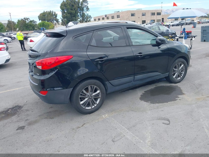 2015 Hyundai Tucson VIN KM8JUCAG0FU112834 IAAI salvage auction — NORMAL WEAR, Clear - Dealer Only (California), sold $1,100 on 2026-07-29 (photo 4)