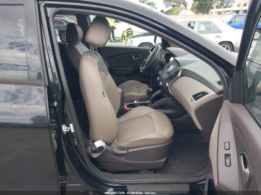2015 Hyundai Tucson VIN KM8JUCAG0FU112834 IAAI salvage auction — NORMAL WEAR, Clear - Dealer Only (California), sold $1,100 on 2026-07-29 (photo 5)