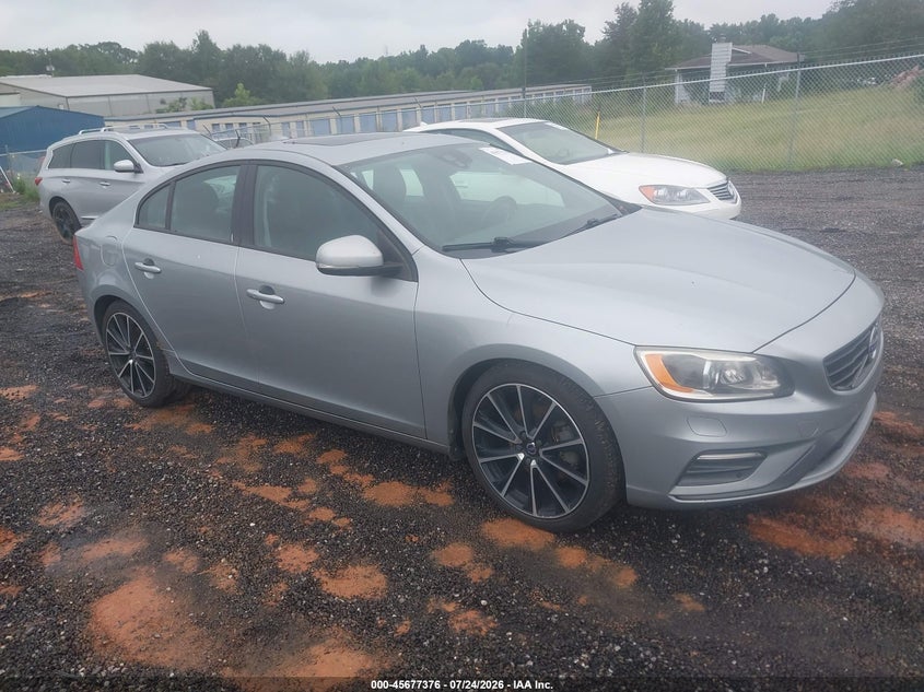 2017 Volvo S60 VIN YV126MFL3H2433547 IAAI salvage auction — NORMAL WEAR, Salvage Title, sold $725 on 2026-08-04 (photo 1)
