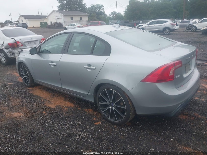2017 Volvo S60 VIN YV126MFL3H2433547 IAAI salvage auction — NORMAL WEAR, Salvage Title, sold $725 on 2026-08-04 (photo 3)