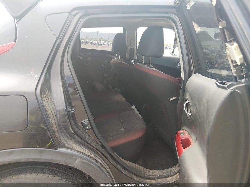 2014 Nissan Juke VIN JN8AF5MR3ET361211 IAAI salvage auction — NORMAL WEAR, Clear-Dealer Only (Arizona), sold $200 on 2026-07-28 (photo 8)