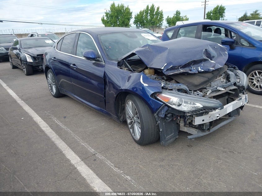 2018 Alfa romeo Giulia VIN ZARFAECN3J7589183 IAAI salvage auction — FRONT END, Clear - Dealer Only (California), sold $400 on 2026-08-05 (photo 1)