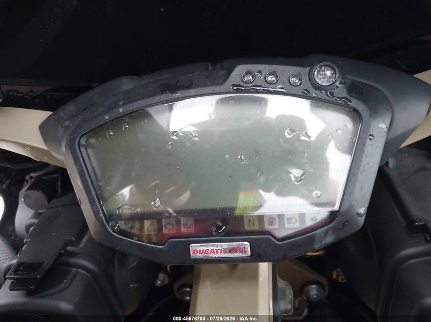 2008 Ducati 1098 VIN ZDM1XBEW28B017024 IAAI salvage auction — SIDE, Salvage (Kansas), sold $2,300 on 2026-08-19 (photo 7)