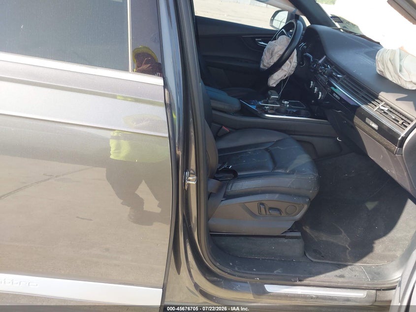 2019 Audi Q7 VIN WA1LAAF70KD022509 IAAI salvage auction — FRONT END, Salvage Title, sold $1,600 on 2026-08-23 (photo 5)