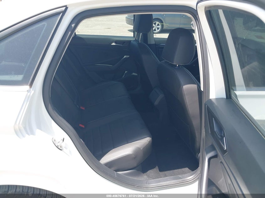 2024 Volkswagen Jetta VIN 3VWEM7BU8RM100082 IAAI salvage auction — FRONT END, Original (Texas), sold $7,300 on 2026-08-22 (photo 8)