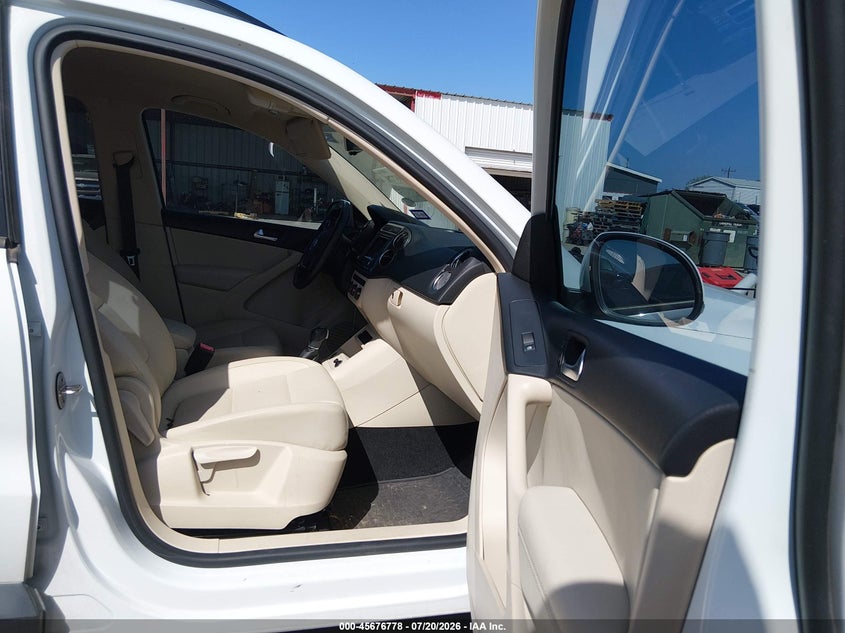 2016 Volkswagen Tiguan VIN WVGAV7AX3GW546997 IAAI salvage auction — NORMAL WEAR, Original (Texas), sold $350 on 2026-07-28 (photo 5)