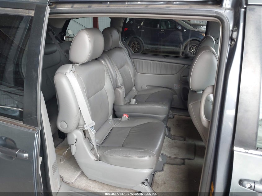 2010 Toyota Sienna VIN 5TDYK4CC8AS299732 IAAI salvage auction — NORMAL WEAR, Clear - Dealer Only (California), sold $700 on 2026-07-28 (photo 8)