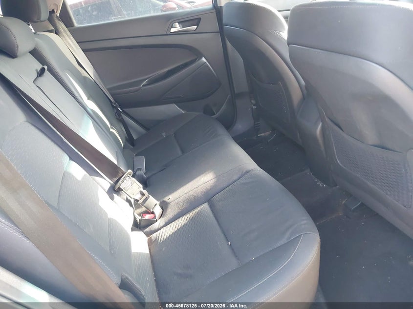 2019 Hyundai Tucson VIN KM8J33A41KU026497 IAAI salvage auction — NORMAL WEAR, Clear (Florida), sold $25 on 2026-07-29 (photo 8)