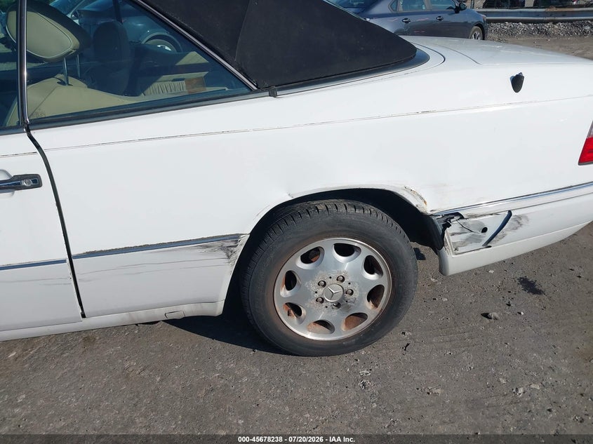 1995 Mercedes-benz E-class VIN WDBEA66EXSC268305 IAAI salvage auction — NORMAL WEAR, Clear (Pennsylvania), sold $2,050 on 2026-07-24 (photo 6)