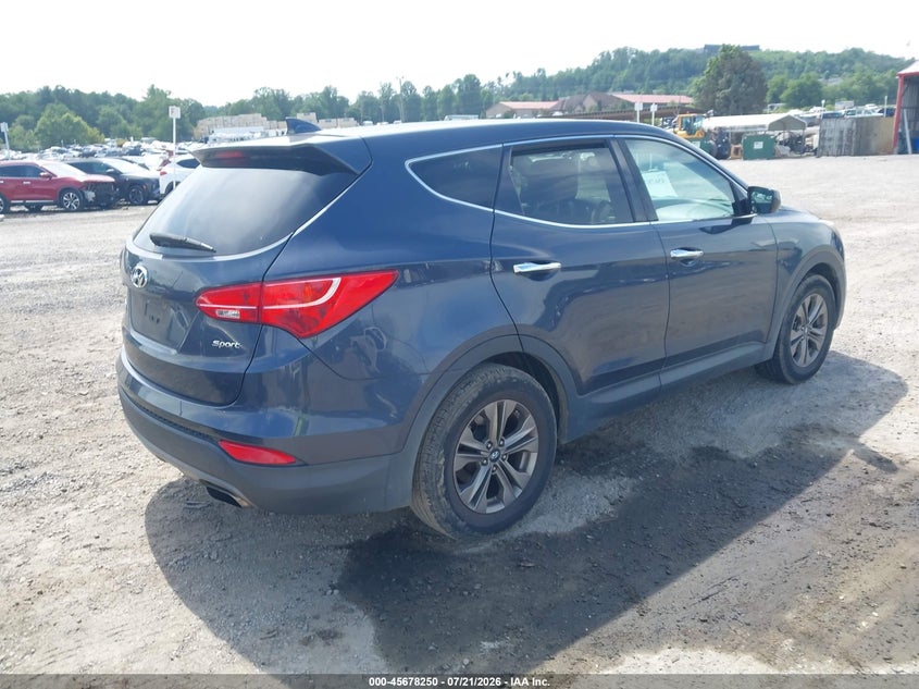 2016 Hyundai Santa fe VIN 5XYZT3LBXGG350088 IAAI salvage auction — NORMAL WEAR, Clear (North Carolina), sold $1,800 on 2026-07-31 (photo 4)