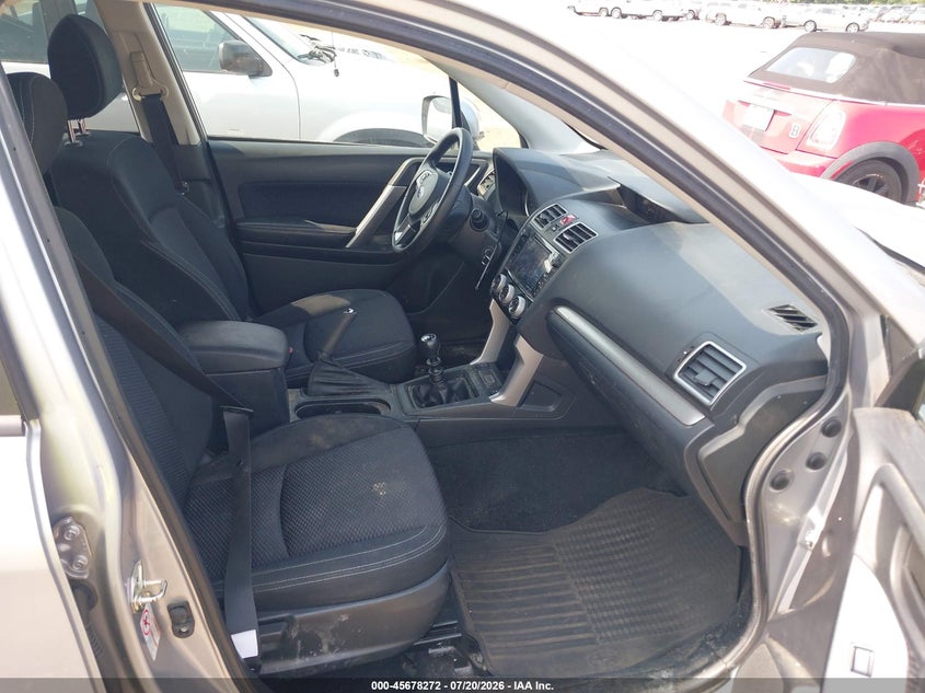 2018 Subaru Forester VIN JF2SJAEC4JG552450 IAAI salvage auction — NORMAL WEAR, Clear (Massachusetts), sold $2,400 on 2026-07-31 (photo 5)