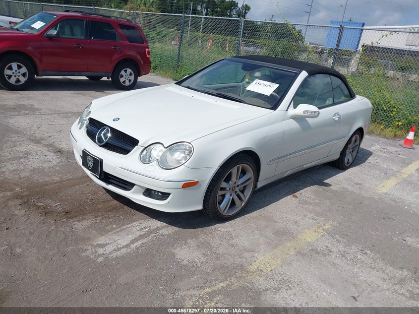 2008 Mercedes-benz Clk-class VIN WDBTK56F68F237101 IAAI salvage auction — NORMAL WEAR, Clear (Florida), sold $175 on 2026-07-29 (photo 2)