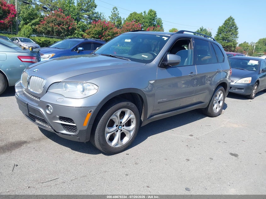 2013 BMW X5 VIN 5UXZW0C50D0B93173 IAAI salvage auction — NORMAL WEAR, Clear (Illinois), sold $900 on 2026-07-29 (photo 2)