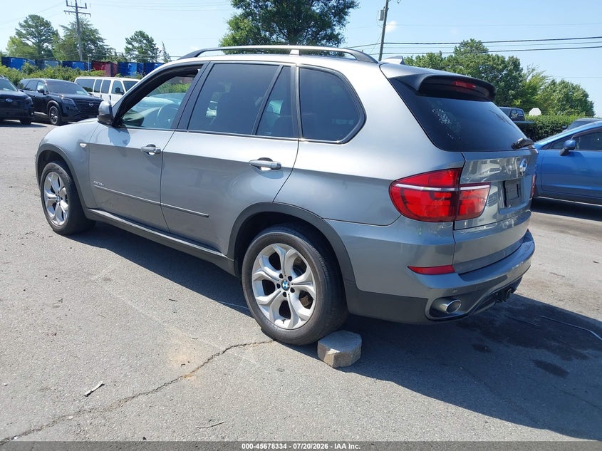 2013 BMW X5 VIN 5UXZW0C50D0B93173 IAAI salvage auction — NORMAL WEAR, Clear (Illinois), sold $900 on 2026-07-29 (photo 3)