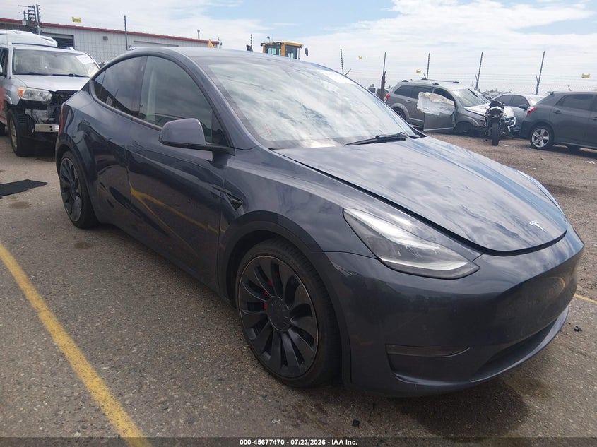 2022 Tesla Model y VIN 7SAYGDEF9NF318293 — IAAI salvage auction photo