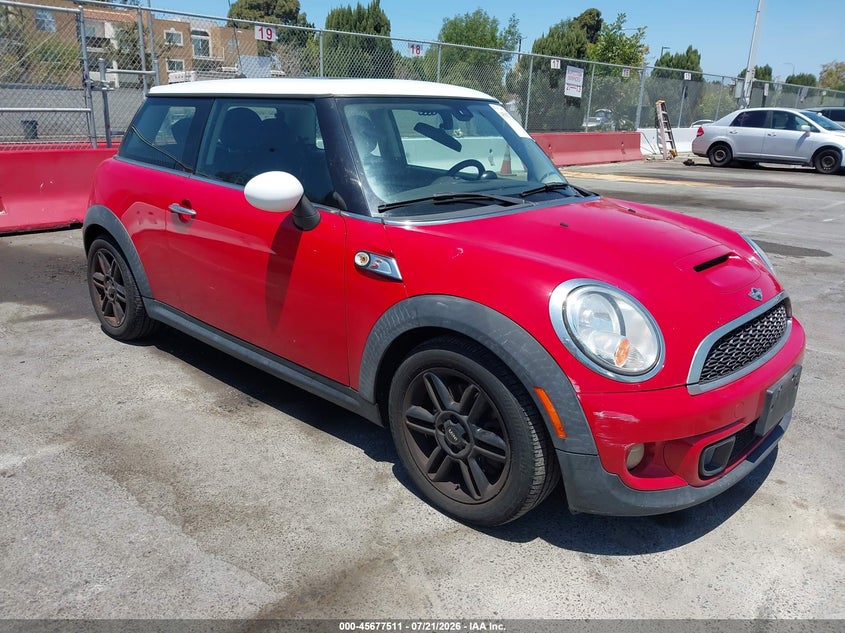 2013 Mini Hard top VIN WMWSV3C59DT388852 IAAI salvage auction — LEFT REAR, Wait Title, sold $1,600 on 2026-08-29 (photo 1)