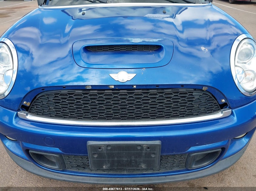 2013 Mini Convertible VIN WMWZP3C50DT551140 IAAI salvage auction — NORMAL WEAR, Clear (Hawaii), sold $100 on 2026-07-28 (photo 6)