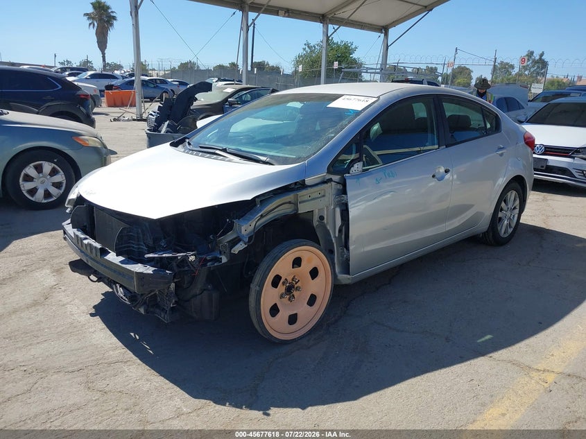 2015 Kia Forte VIN KNAFX4A66F5422265 IAAI salvage auction — LEFT FRONT, Salvage Title, sold $1,350 on 2026-08-01 (photo 2)