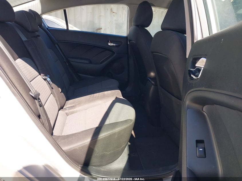 2015 Kia Forte VIN KNAFX4A66F5422265 IAAI salvage auction — LEFT FRONT, Salvage Title, sold $1,350 on 2026-08-01 (photo 8)