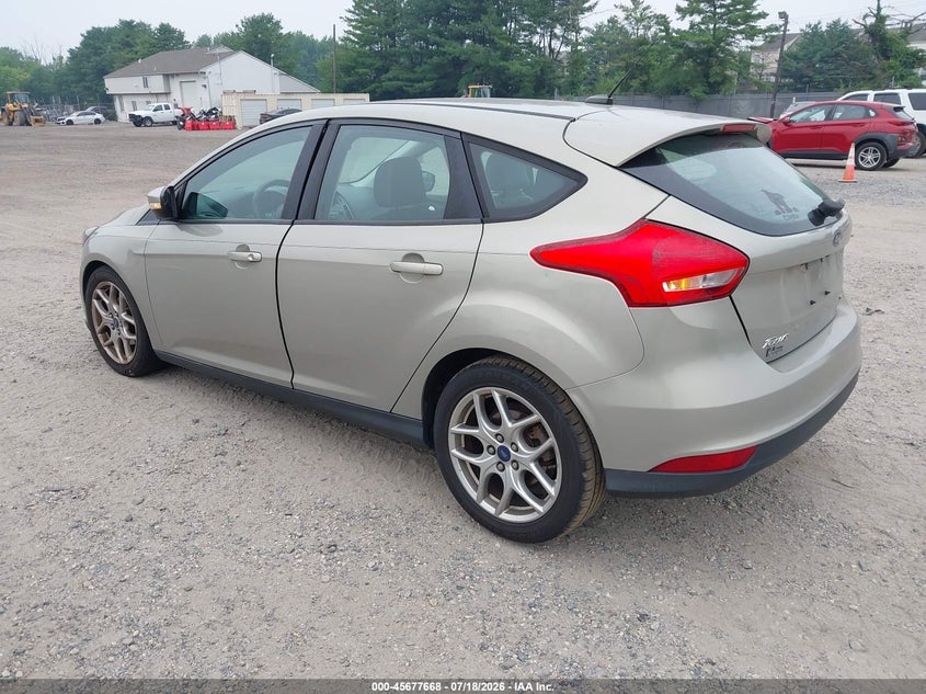 2015 Ford Focus VIN 1FADP3K2XFL284019 IAAI salvage auction — NORMAL WEAR, Clear (New Jersey), sold $900 on 2026-07-26 (photo 3)
