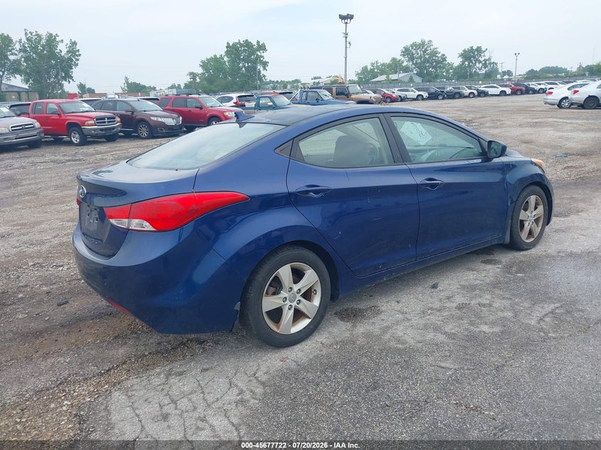 2013 Hyundai Elantra VIN KMHDH4AE0DU762797 IAAI salvage auction — NORMAL WEAR, Clear (Illinois), sold $25 on 2026-07-29 (photo 4)