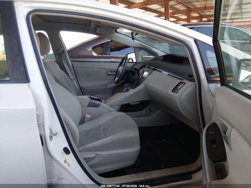 2012 Toyota Prius VIN JTDKN3DU1C5486947 IAAI salvage auction — NORMAL WEAR, Clear-Dealer Only (Arizona), sold $1,350 on 2026-07-28 (photo 5)