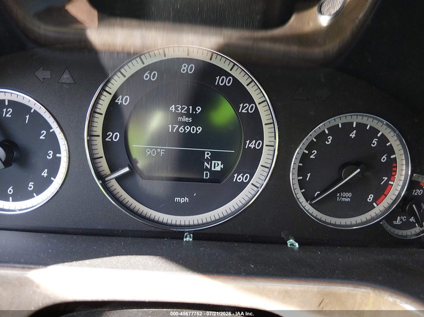 2011 Mercedes-benz E-class VIN WDDHF5GB0BA455021 IAAI salvage auction — RIGHT SIDE, Salvage (Texas), sold $800 on 2026-08-18 (photo 7)