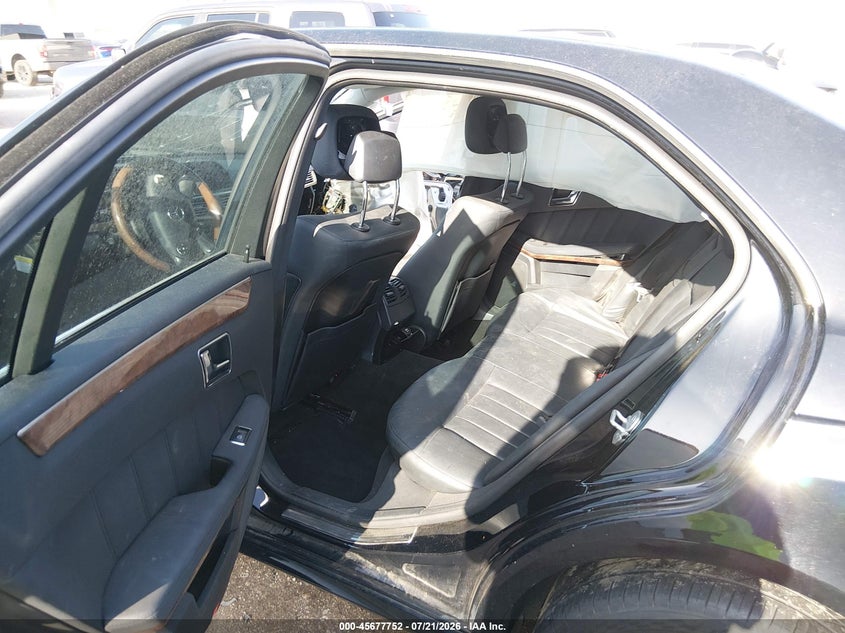 2011 Mercedes-benz E-class VIN WDDHF5GB0BA455021 IAAI salvage auction — RIGHT SIDE, Salvage (Texas), sold $800 on 2026-08-18 (photo 8)
