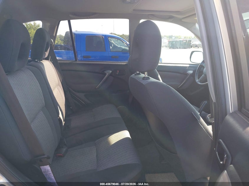 2005 Toyota Rav4 VIN JTEHD20V756034872 IAAI salvage auction — FRONT & REAR, Clear (New Jersey), sold $875 on 2026-07-30 (photo 8)