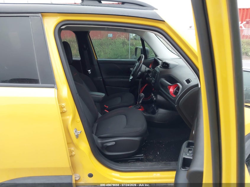 2017 Jeep Renegade VIN ZACCJBCB0HPF11328 IAAI salvage auction — HAIL, Salvage Title, sold $1,850 on 2026-08-20 (photo 5)