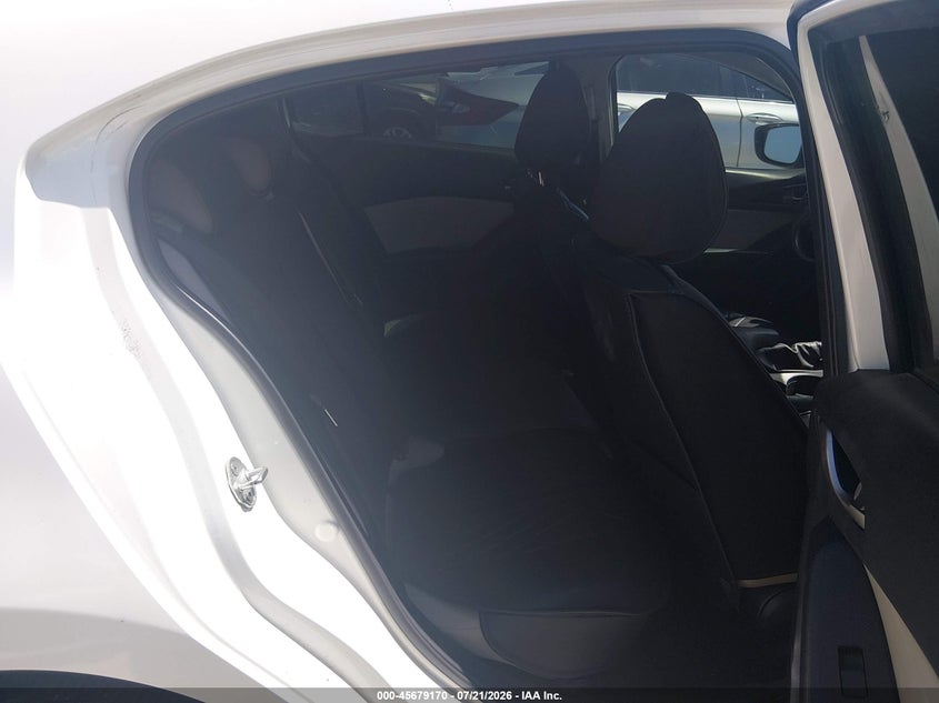 2016 Mazda 3 VIN JM1BM1J71G1315456 IAAI salvage auction — NORMAL WEAR, Original (Texas), sold $975 on 2026-07-24 (photo 8)