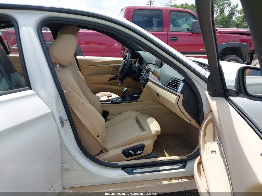 2016 BMW 3er VIN WBA8E3G53GNU00071 IAAI salvage auction — WATER/FLOOD, Salvage Title, sold $1,750 on 2026-08-16 (photo 5)