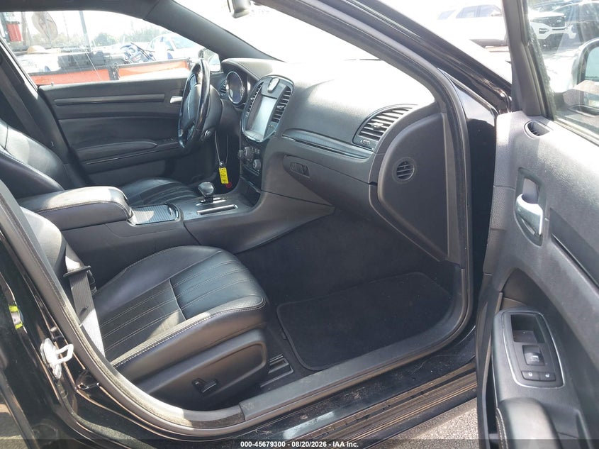 2013 Chrysler 300 VIN 2C3CCABGXDH707987 IAAI salvage auction — NORMAL WEAR, Clear (Florida), sold $1,200 on 2026-08-29 (photo 5)