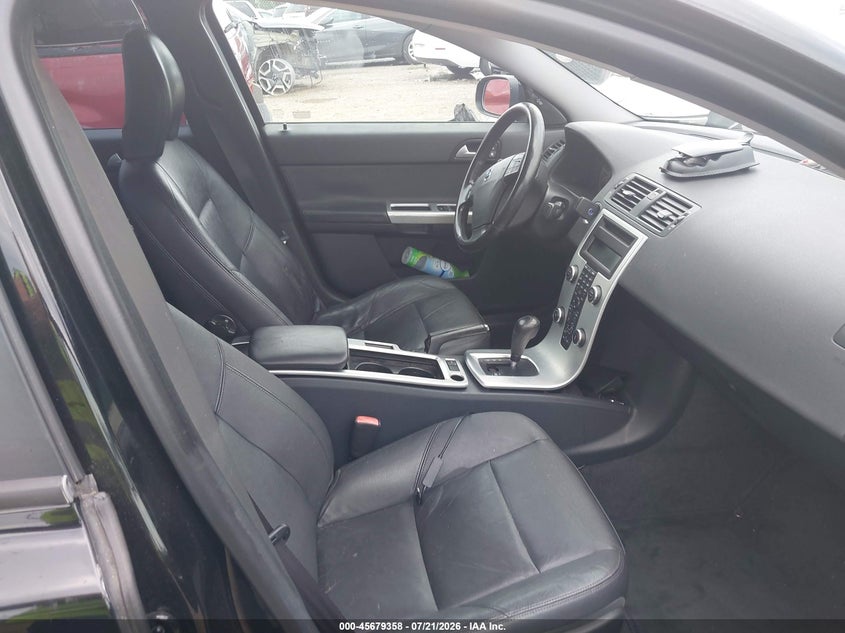 2011 Volvo S40 VIN YV1672MS4B2536352 IAAI salvage auction — RIGHT SIDE, Salvage (Idaho), sold $200 on 2026-08-10 (photo 5)