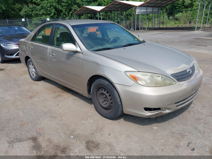 2002 Toyota Camry VIN JTDBE32K720049743 IAAI salvage auction — NORMAL WEAR, Clear (Virginia), sold $25 on 2026-07-28 (photo 1)
