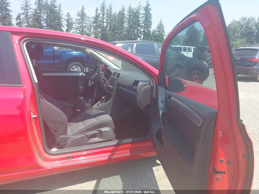 2013 Volkswagen Golf VIN WVWBM7AJ8DW088800 IAAI salvage auction — NORMAL WEAR, Clear (Washington), sold $1,700 on 2026-08-06 (photo 5)