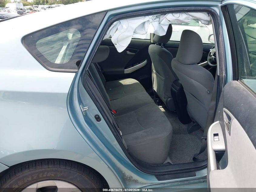 2013 Toyota Prius VIN JTDKN3DU9D1682045 IAAI salvage auction — NORMAL WEAR, Clear - Dealer Only (California), sold $1,750 on 2026-07-30 (photo 8)