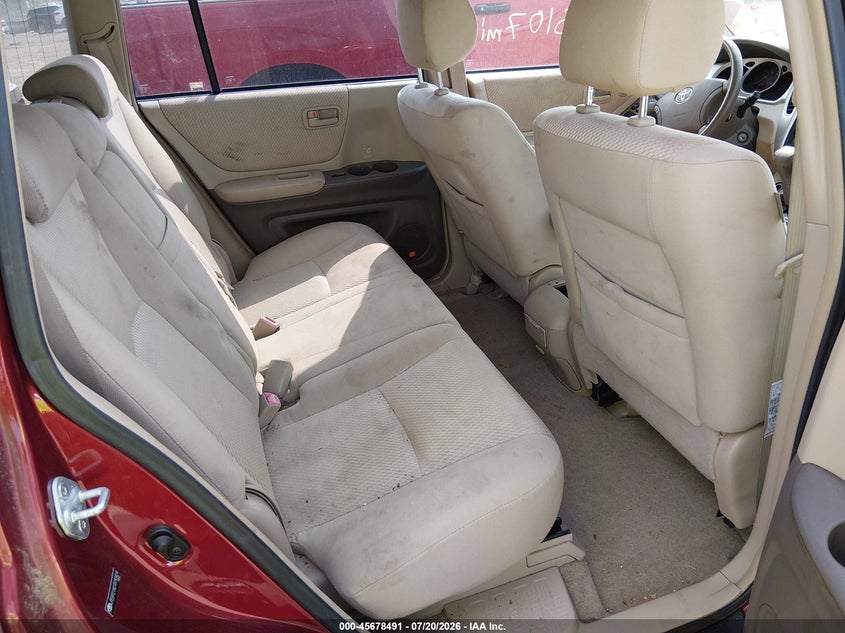2007 Toyota Highlander VIN JTEEP21A270193424 IAAI salvage auction — NORMAL WEAR, Clear (Indiana), sold $700 on 2026-07-29 (photo 8)