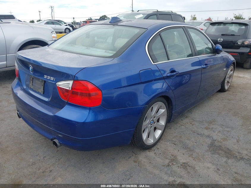 2007 BMW 3 series VIN WBAVB73507VH21576 IAAI salvage auction — NORMAL WEAR, Clear - Dealer Only (California), sold $425 on 2026-07-30 (photo 4)