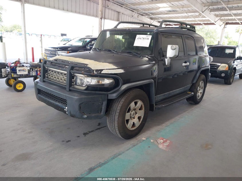2008 Toyota Fj cruiser VIN JTEZU11F880019360 IAAI salvage auction — NORMAL WEAR, Clear (Florida), sold $25 on 2026-07-29 (photo 2)