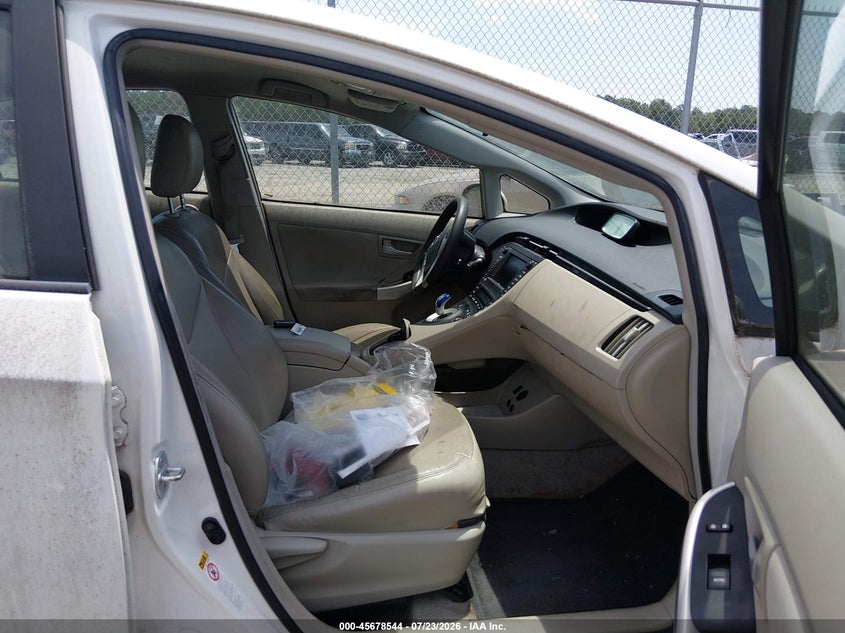2011 Toyota Prius VIN JTDKN3DU6B0326770 IAAI salvage auction — NORMAL WEAR, Clear (Georgia), sold $2,250 on 2026-07-31 (photo 5)