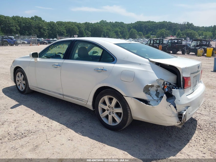 2011 Lexus Es 350 VIN JTHBK1EGXB2457631 IAAI salvage auction — REAR END, Clear (Wisconsin), sold $25 on 2026-07-29 (photo 3)