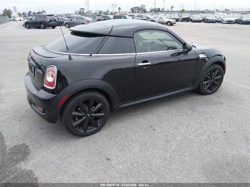 2013 Mini Coupe VIN WMWSX3C53DT466262 IAAI salvage auction — FRONT END, Salvage Title, sold $925 on 2026-08-04 (photo 4)